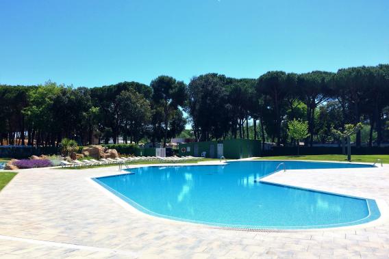 Family pool at Camping Valldaro