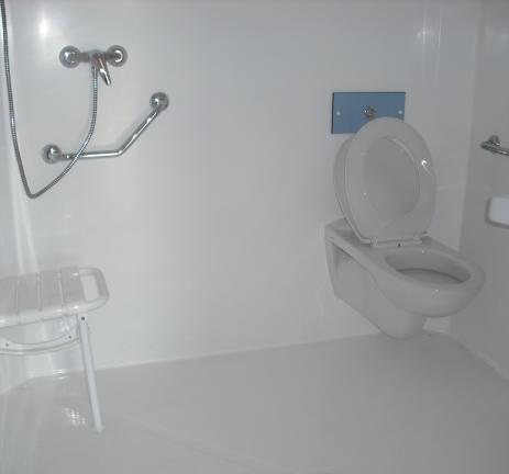Salle de bain Mobil Home adaptée au Camping Valldaro
