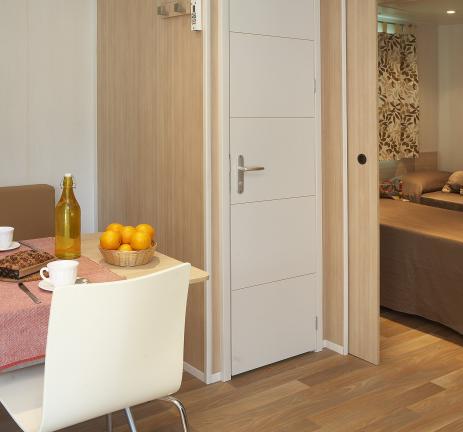 Mobil Home Intérieur adapté Camping Valldaro