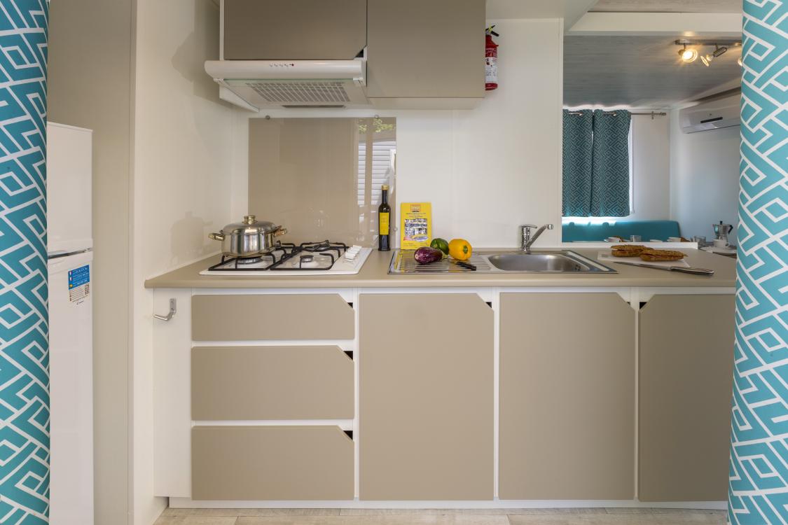 Kitchen Mobil Home Empordà - Camping Valldaro