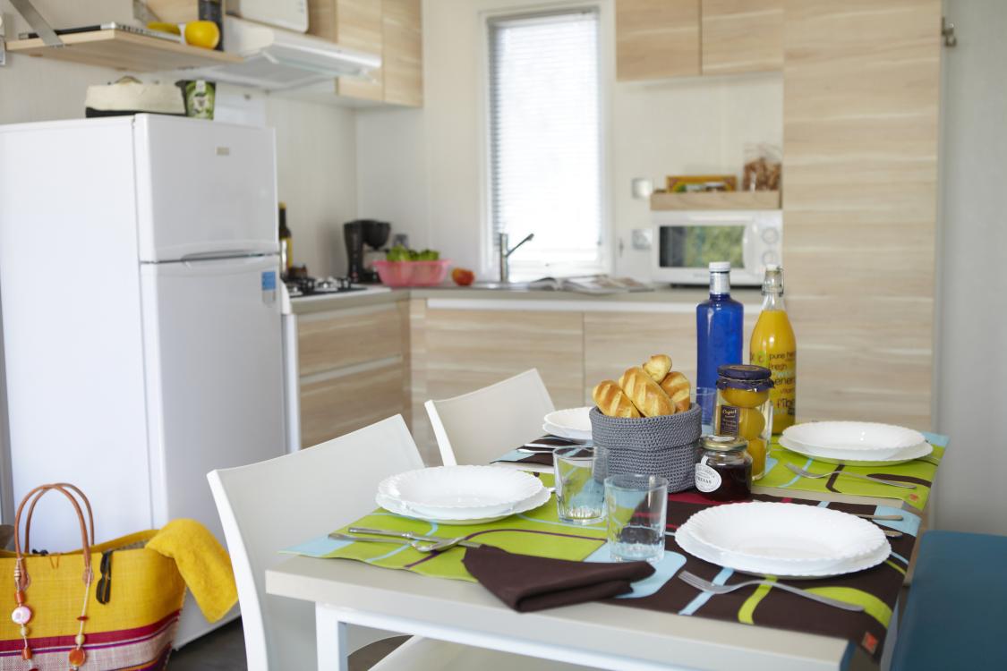 Interiors del Mobil Home Riuet Camping Valldaro Costa Brava