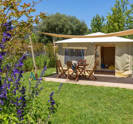 Glamping tents with terrace in Playa de Aro