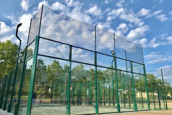 Paddle tennis courts at Camping Valldaro - Spain