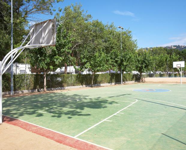 Basketball court in Playa de Aro at Camping Valldaro